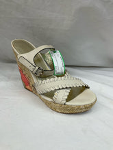 Load image into Gallery viewer, Size 9 LSHOE *coach wedge
