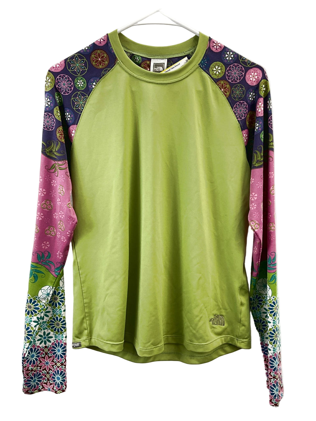 Size L The North Face Long Sleeve Top