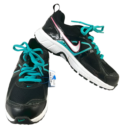Size 13 Nike Shoes