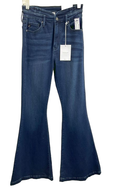 NWTS Size 9 KanCan Jeans