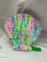 Load image into Gallery viewer, Lilly Pulitzer Cosmetic Bag w/ Makeup Brushes
