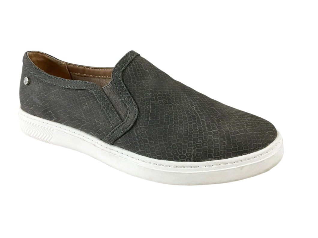 Size 8.5 Life Stride Shoes
