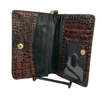 Load image into Gallery viewer, Brahmin Wristlet Wallet
