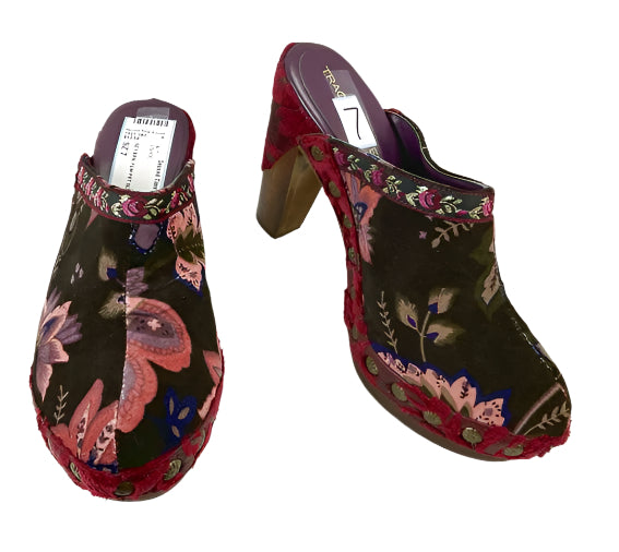 Size 7 Tracy Porter Heels