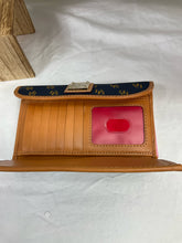 Load image into Gallery viewer, Dooney &amp; Bourke Wallet navy w tan
