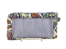 Load image into Gallery viewer, Vera Bradley Wristlet
