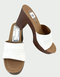 Size 6 True Religion Sandal Heels