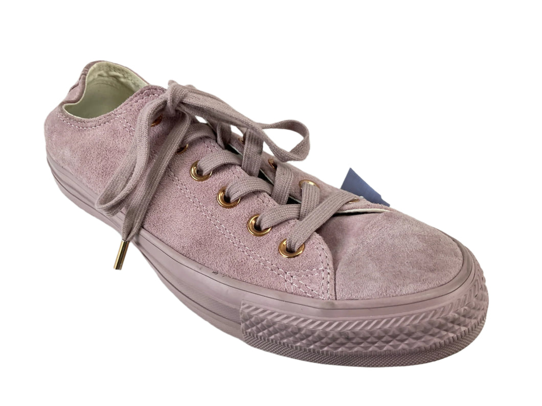 Size 8 Converse Shoes